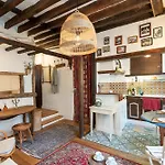 Montmartre Soulful Stay Paris
