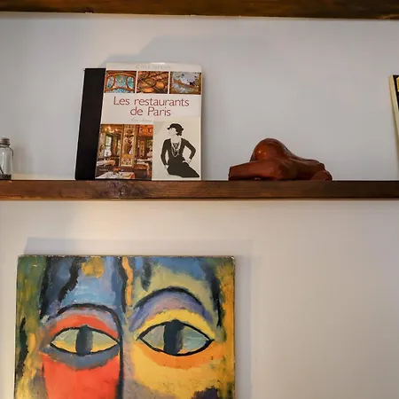 Montmartre Soulful Apartment